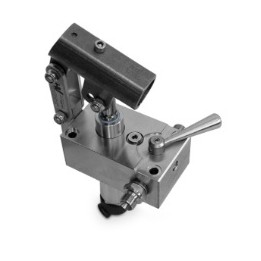 Pompa ręczna zbiornikowa pod siłownik dwustronnego działania 25cm3, 3/8"BSP 350bar z zaworem przeciążeniowym, stal nierdzewna