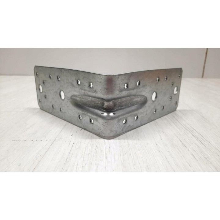 ŁĄCZNIK BUDOWLANY Z PRZETŁOCZENIEM 150*150*65*2.5 mm