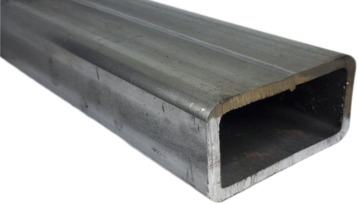Profil stalowy zamknięty 30x18x1,5 długość 2000 mm